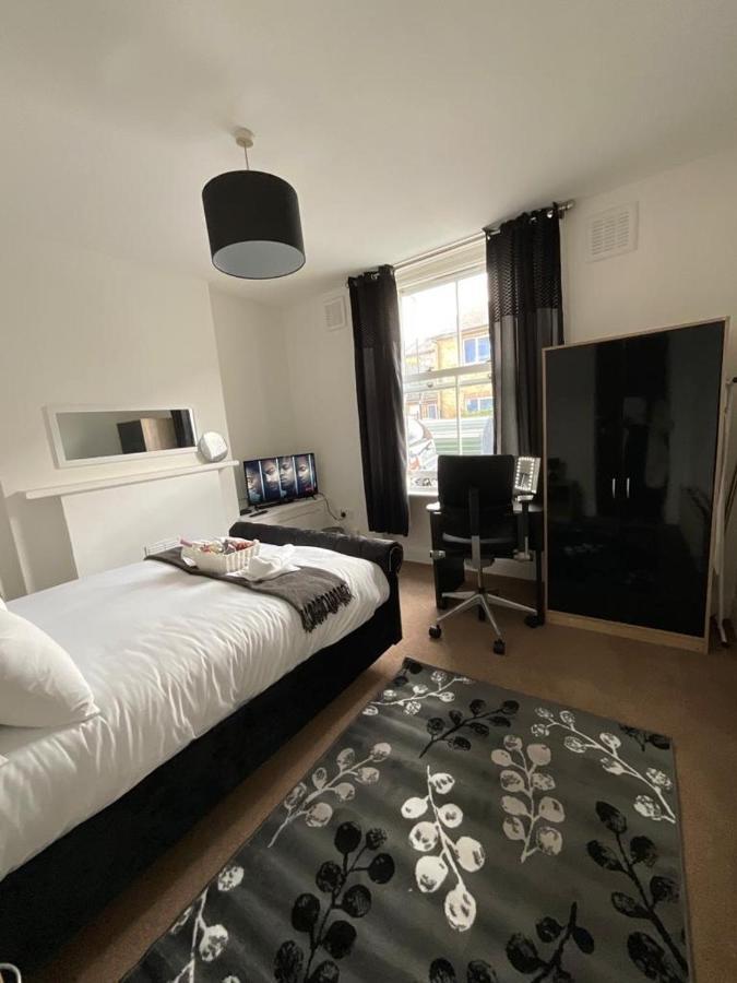 Comfy Room London Bagian luar foto